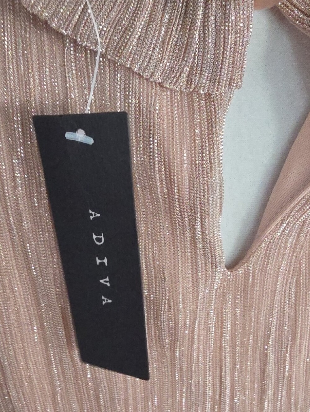 Adiva Metallic Blush Pink Sleeveless High-Neck Camisole - Picture 7 of 9